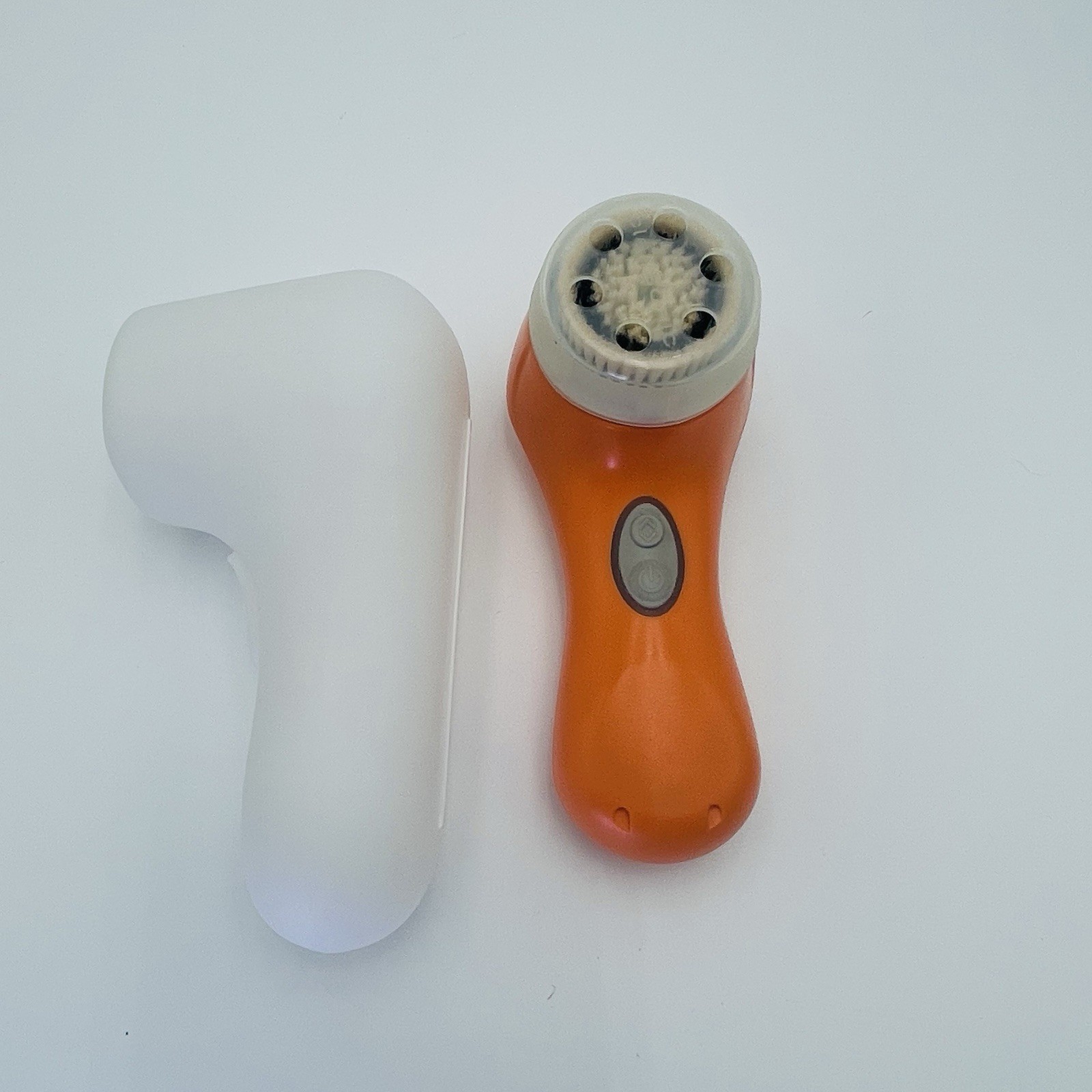 Clarisonic Mia 2 Facial Cleansing Brush Orange 1 Replacement w Case
