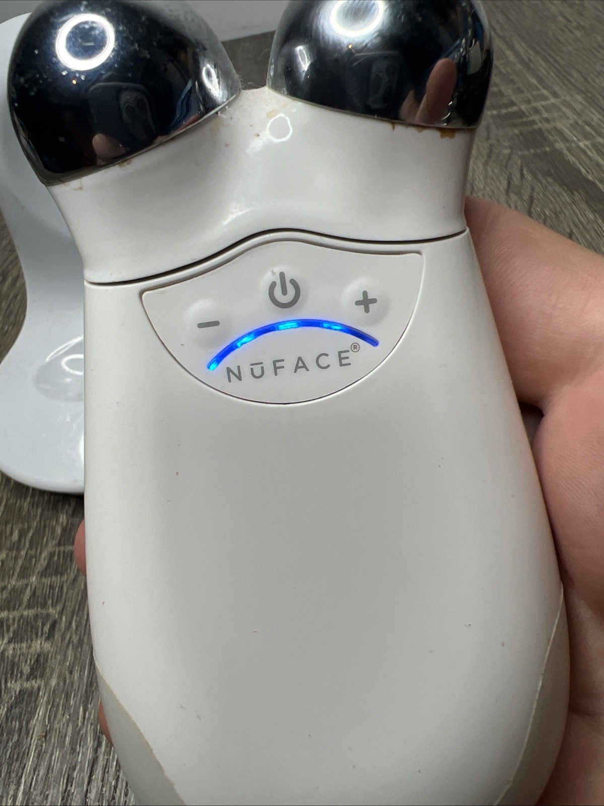 NuFACE Trinity Classic Full Size Microcurrent Facial Toning Toner White Tested!