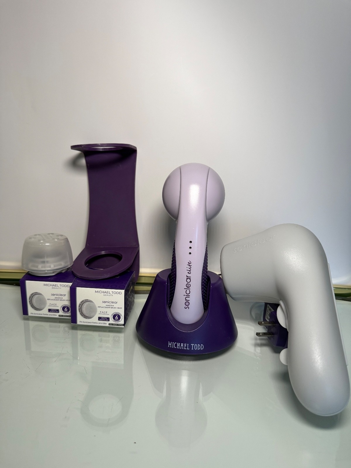 MICHEAL TODD Soniclear Elite Sonic Face / Body Cleansing System