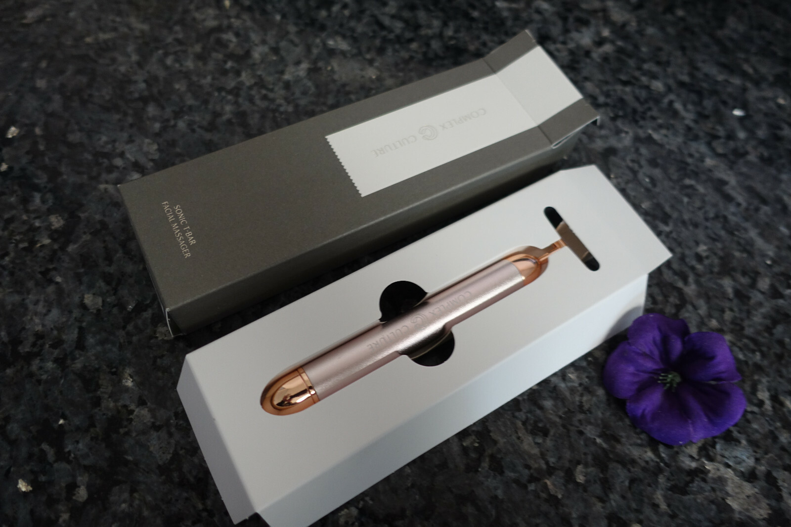 Complex culture sonic t-bar facial massager new in box