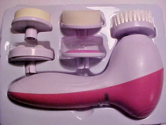 SEEN ON TV ADS FACIAL CLEANSER BRUSH SKIN CARE 5 ATTACHMENTS. NO ADDED BATTERIES