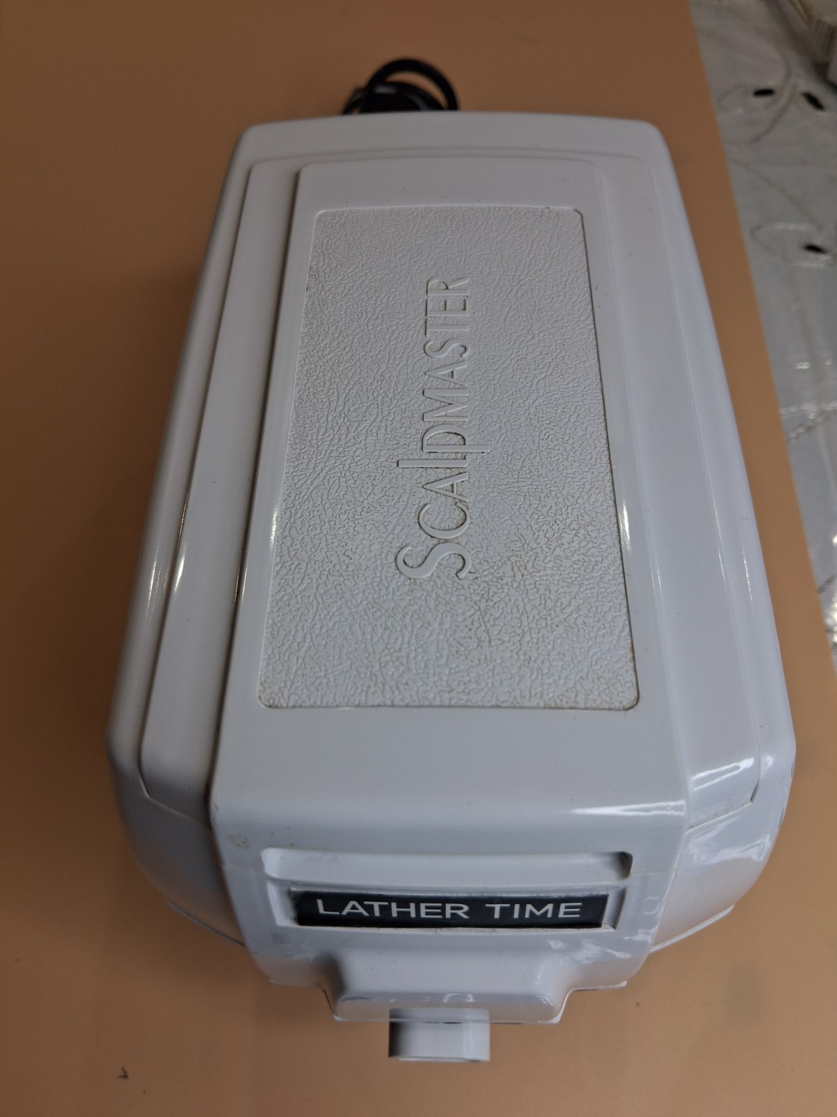 SCALPMASTER Lather Time Hot Lather Machine SB-M