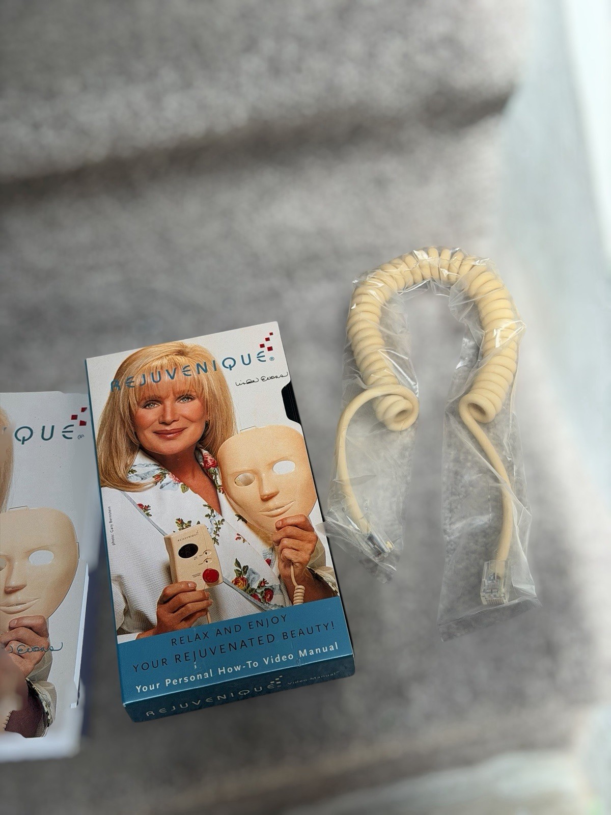 NEW Vintage 1999 Rejuvenique Facial Toning System Complete Kit Linda Evans NOS