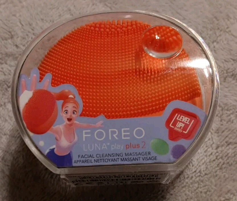 Foreo Sweden Luna™ Play Plus 2 Peach of Cake Facial Cleansing Massager NewSealed