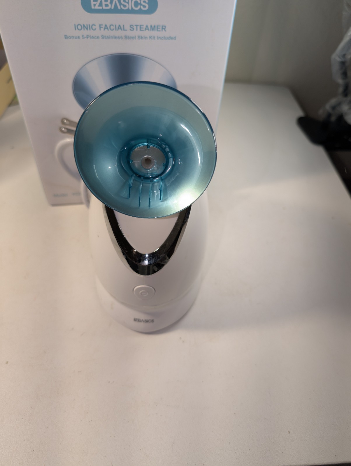 EZBASICS Ionic Facial Steamer Model #: KD2331A (NEW)