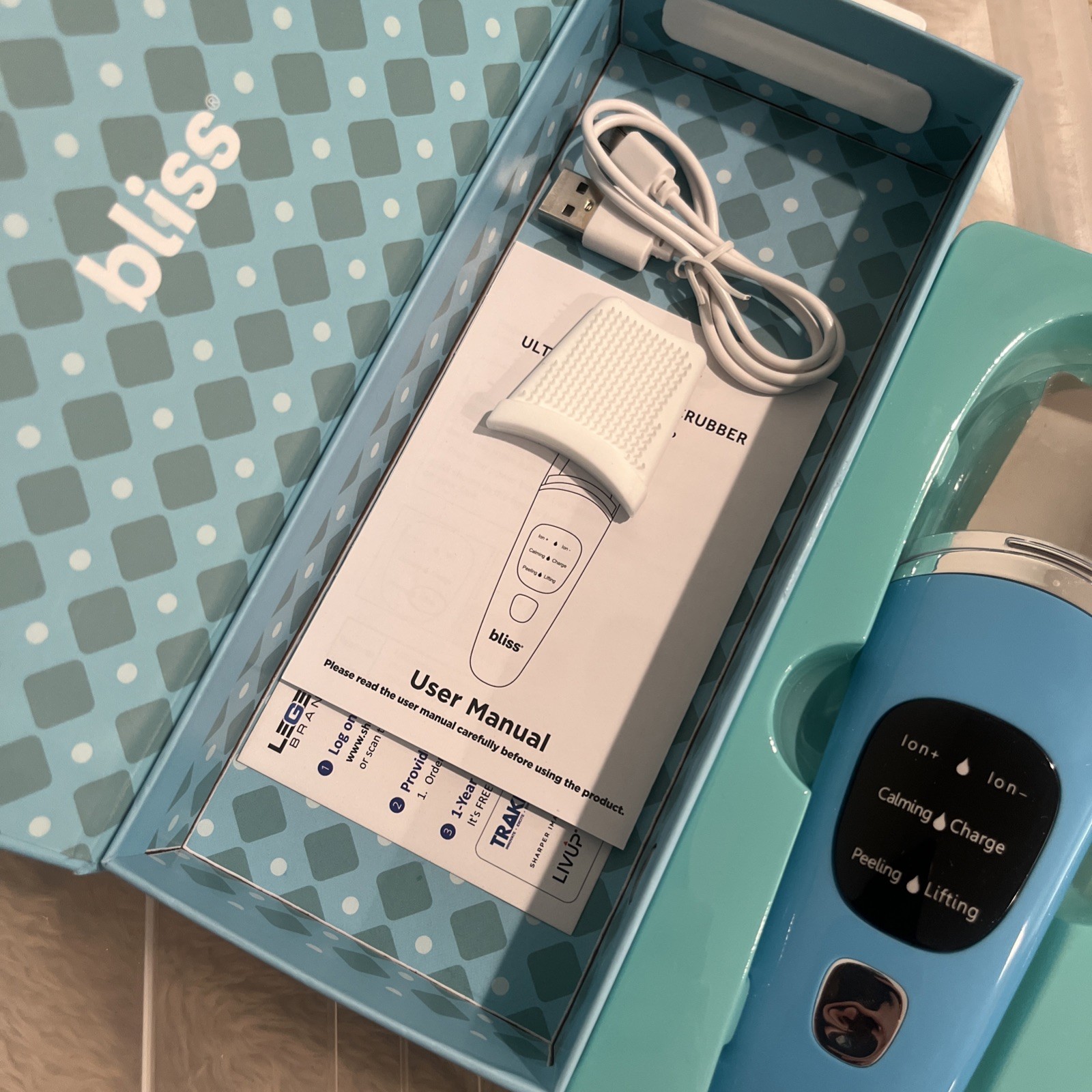 Bliss Skin Scrubber,Pore Cleaner, Blackhead Remover, Deep Cleaner-USB Charge