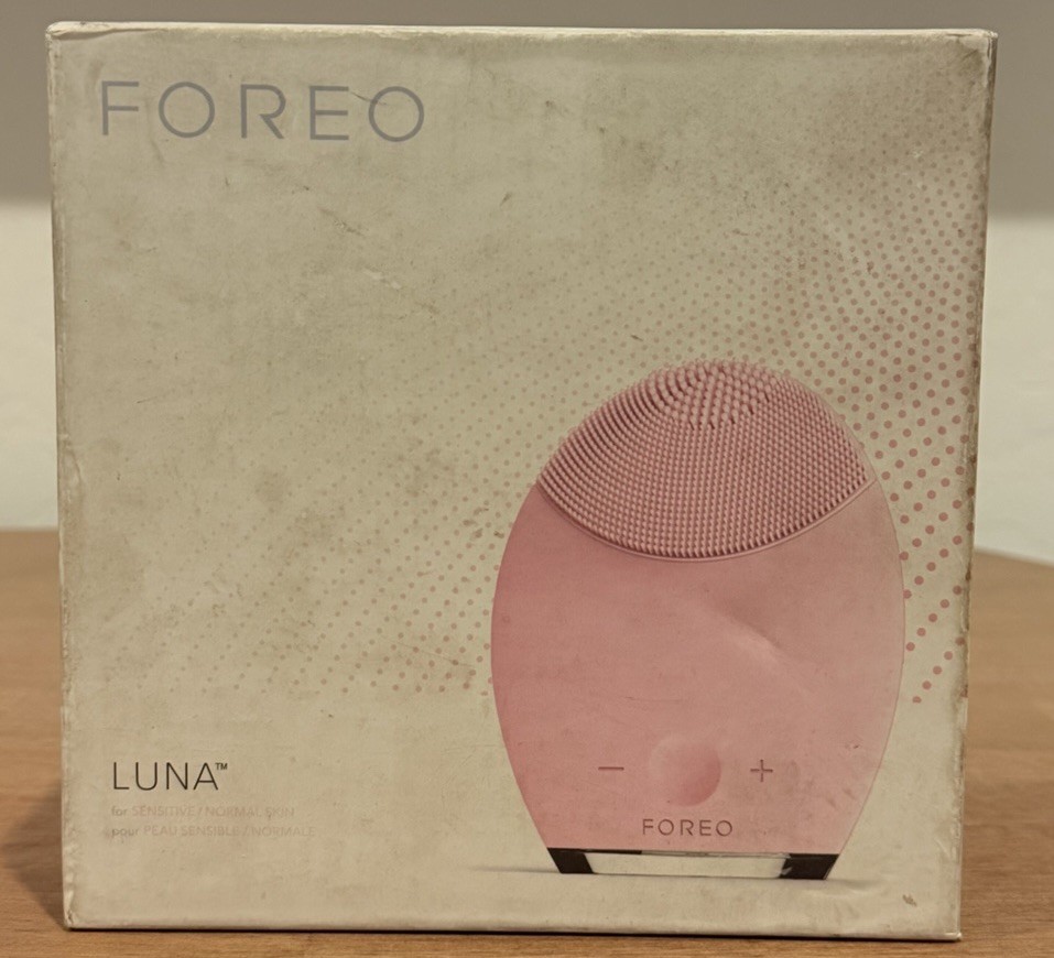 FOREO LUNA 3 Facial Cleansing & Firming Massage Device FREE SHIPPING