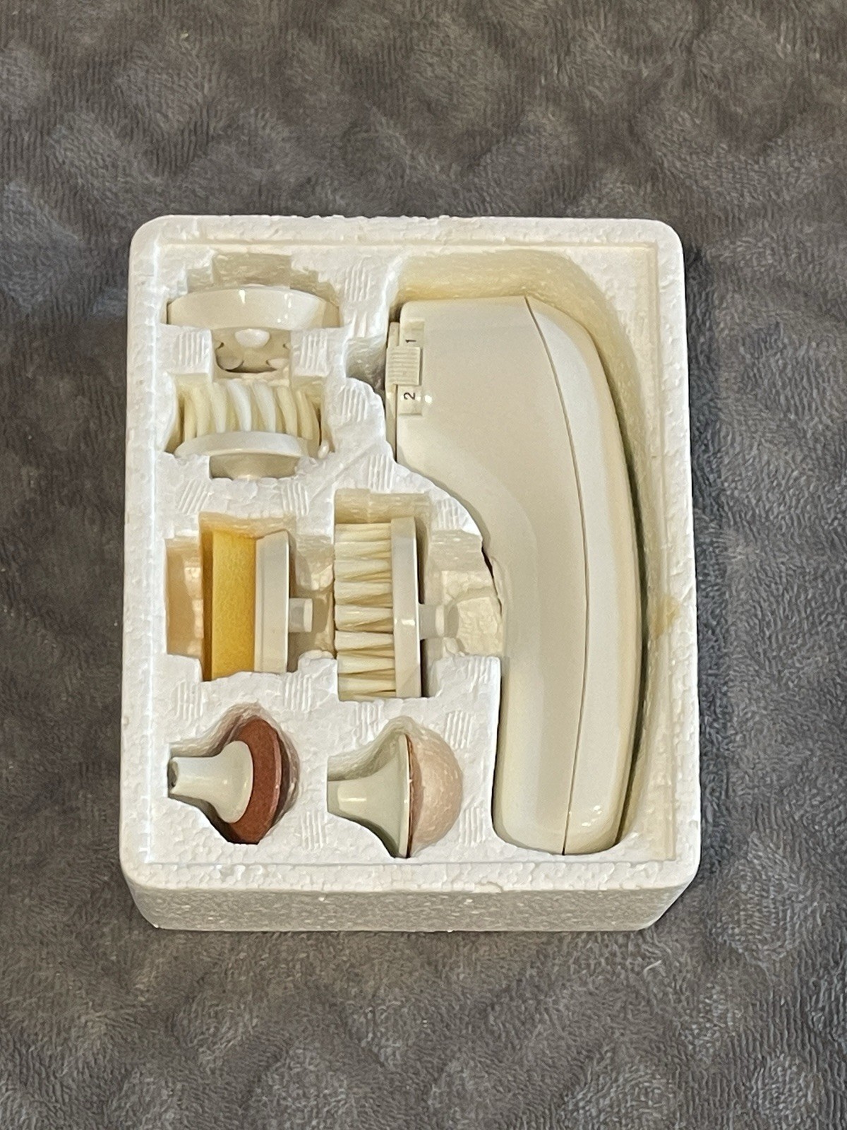 Vtg Beauty Brush Face Cleansing Spin Exfoliator Nail Buffer 5 Attachments 90’s