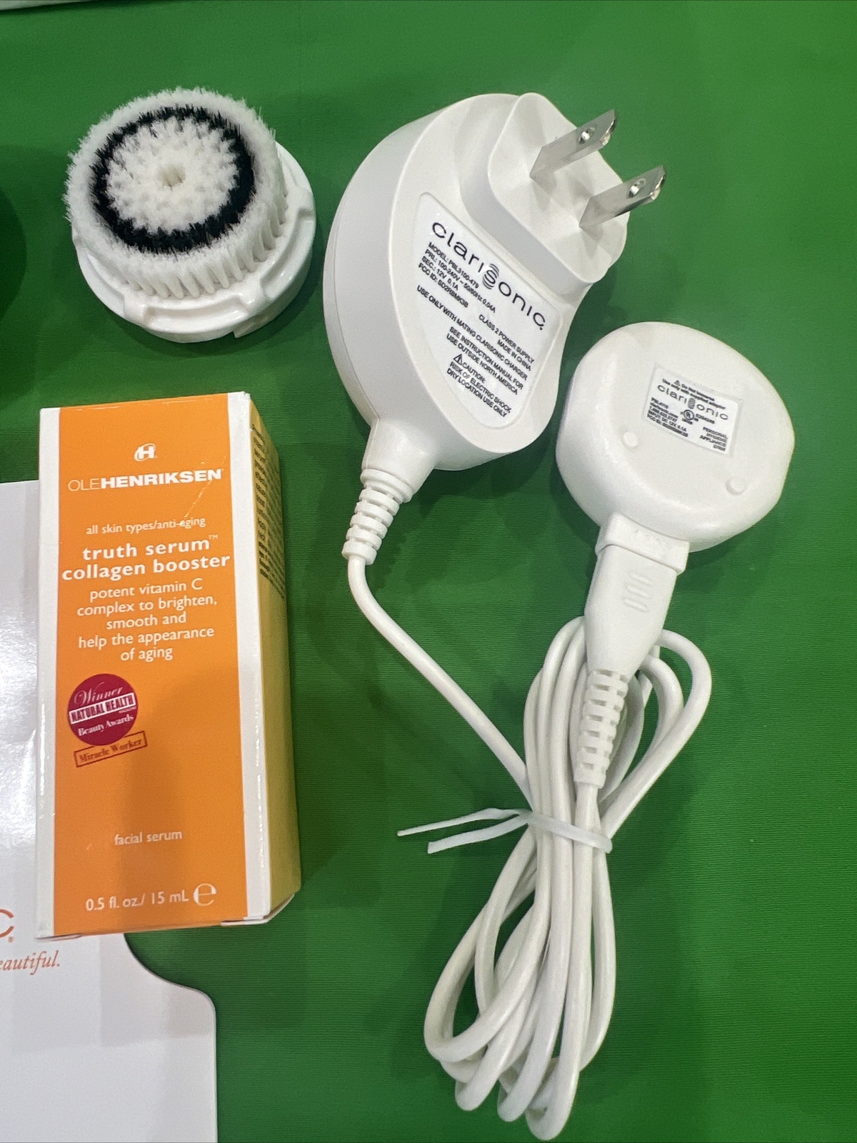 Clarisonic Mia 2 Facial Sonic Skin Cleansing System w Case Brush & Charger