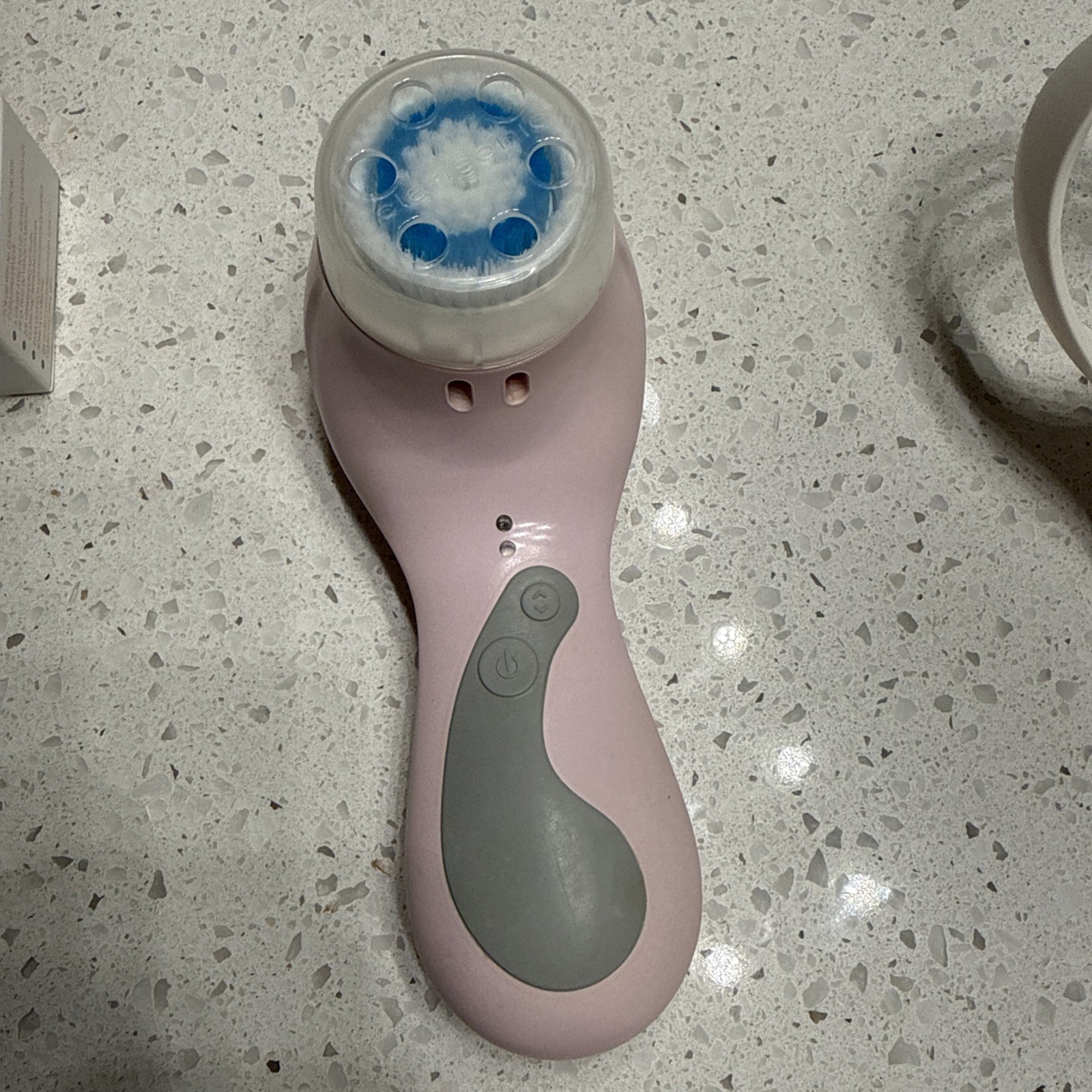 Clarisonic Plus Pink With Charging Cradle, Extension Handle, 2 New Brush Heads