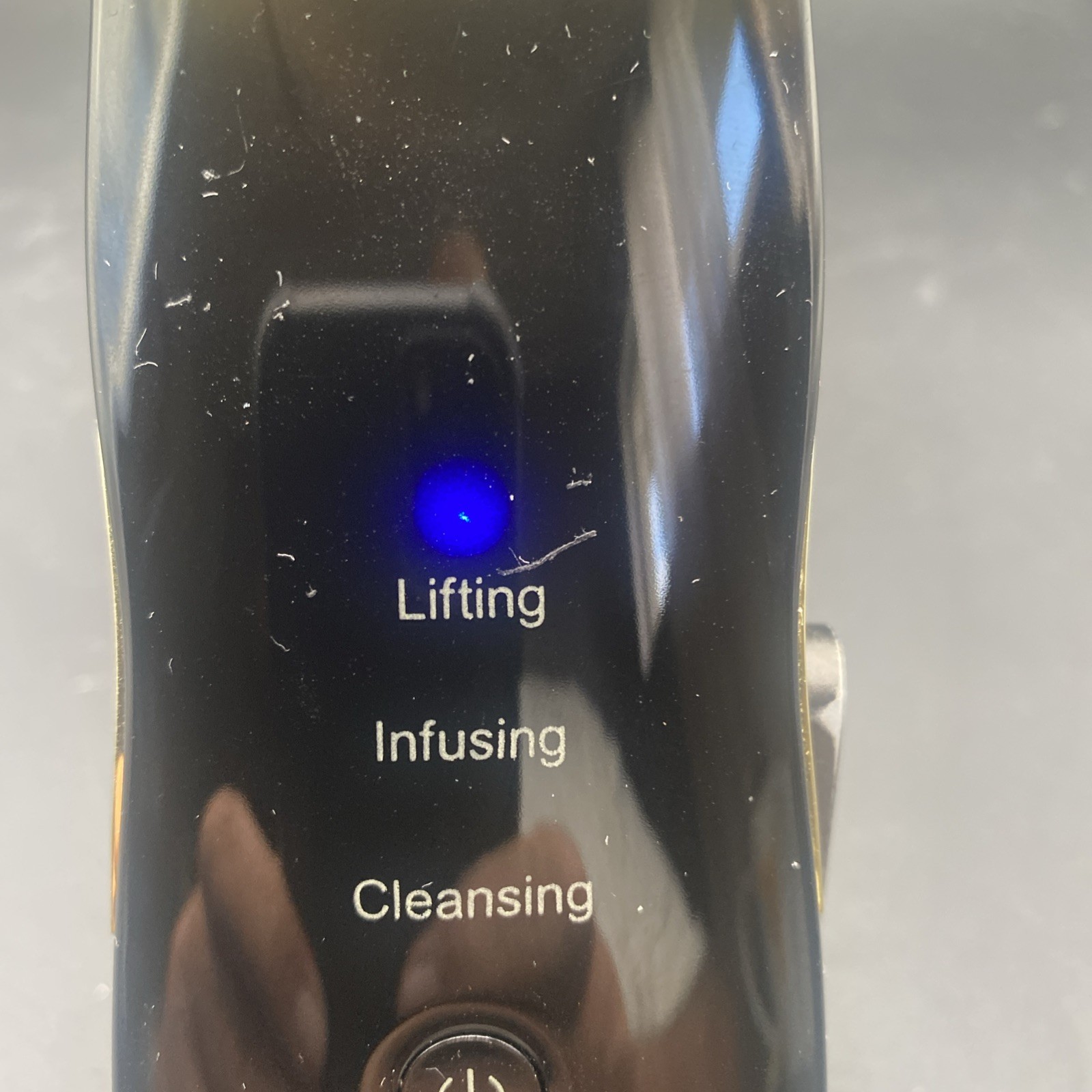 Ultrasonic Ion Peeling Machine Rechargeable Cleansing Importer Works Great