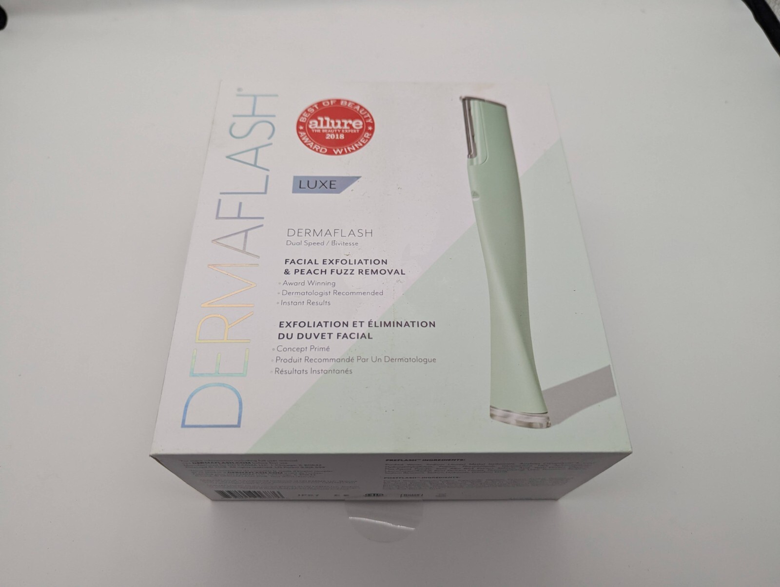 DERMAFLASH LUXE – Facial Exfoliation – Green