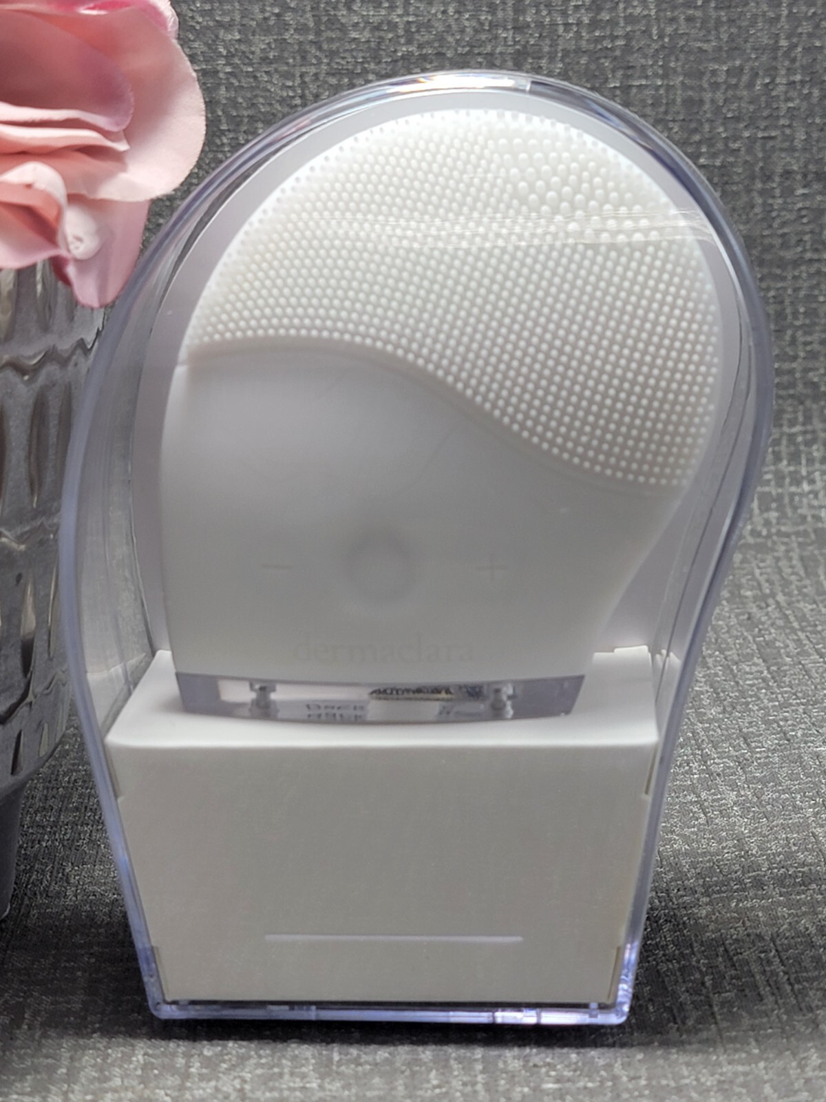 Dermaclara Clarapulse exhilarate facial Pore Refining massaging device New