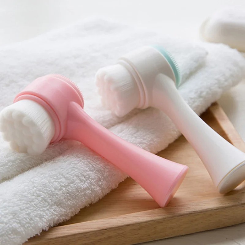 3D DOUBLE-SIDED SILICONE FACIAL CLEANSING BRUSH – SOFT EXFOLIATING FACE SCRUBBER