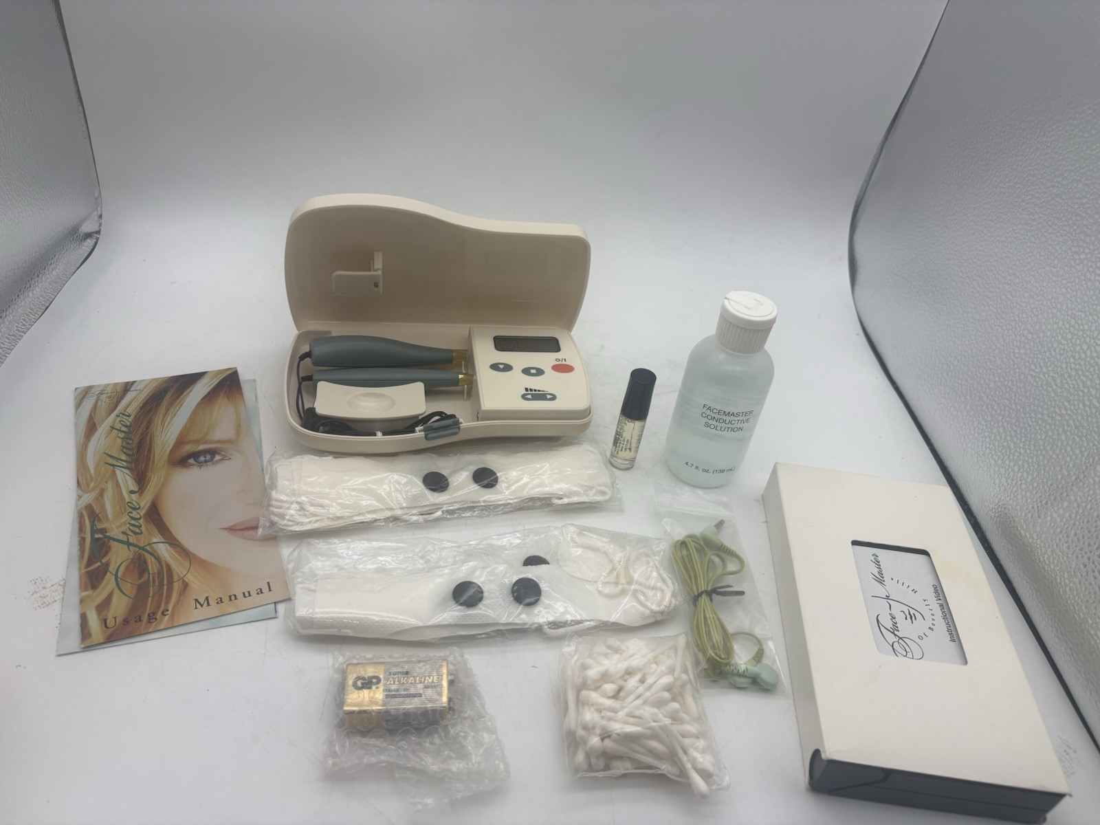 Facemaster Microcurrent Facial Toning System Kit w/ Accessories