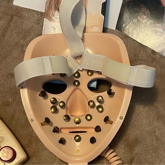 Vintage 1999 Rejuvenique System Linda Evans Facial Toning Kit/ Mask & VHS Works