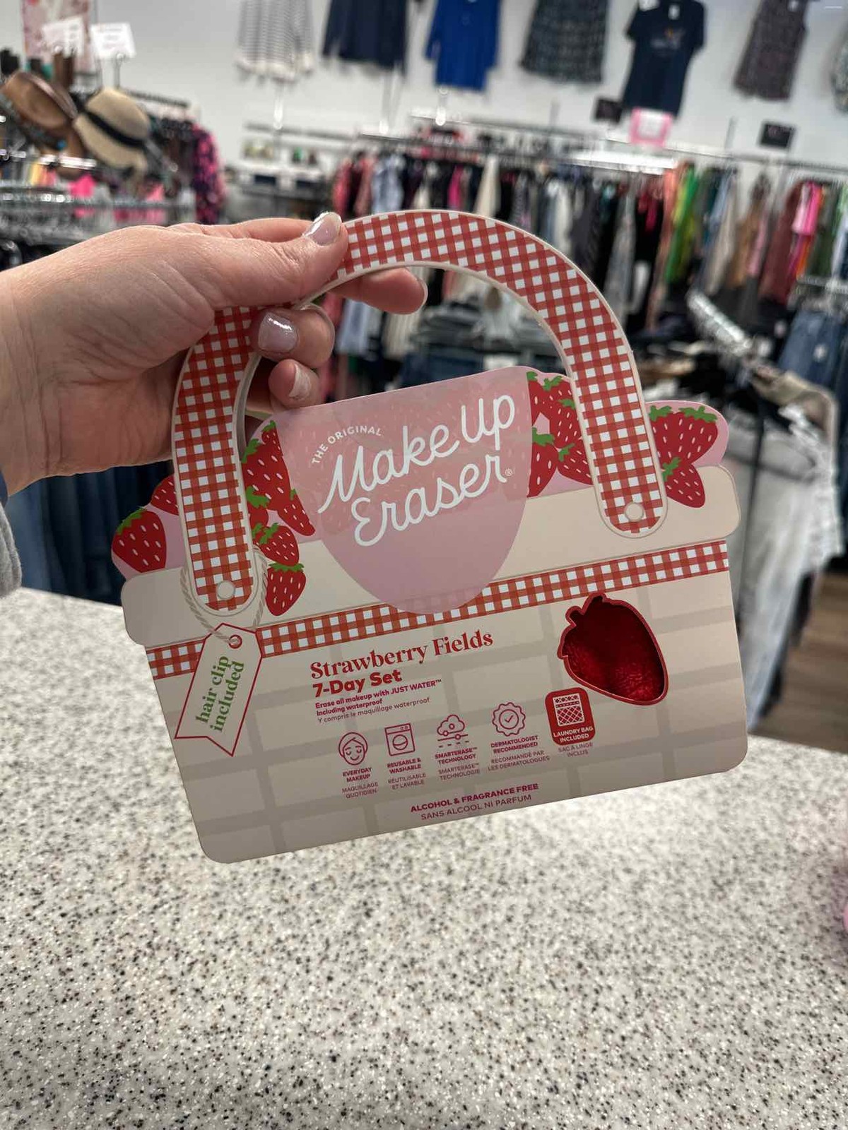 The Original Make Up Eraser, 7 Day Set in Strawberry Prints