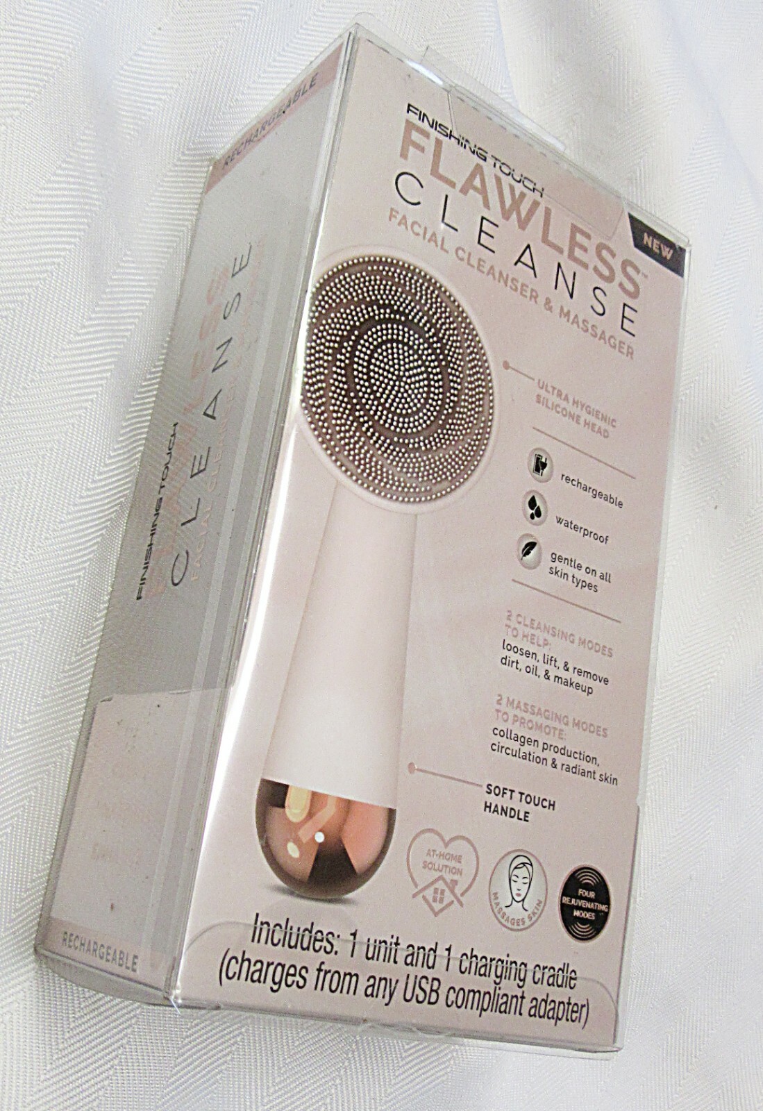 Finishing Touch Flawless Facial Cleansing Brush & Massager NEW IN BOX