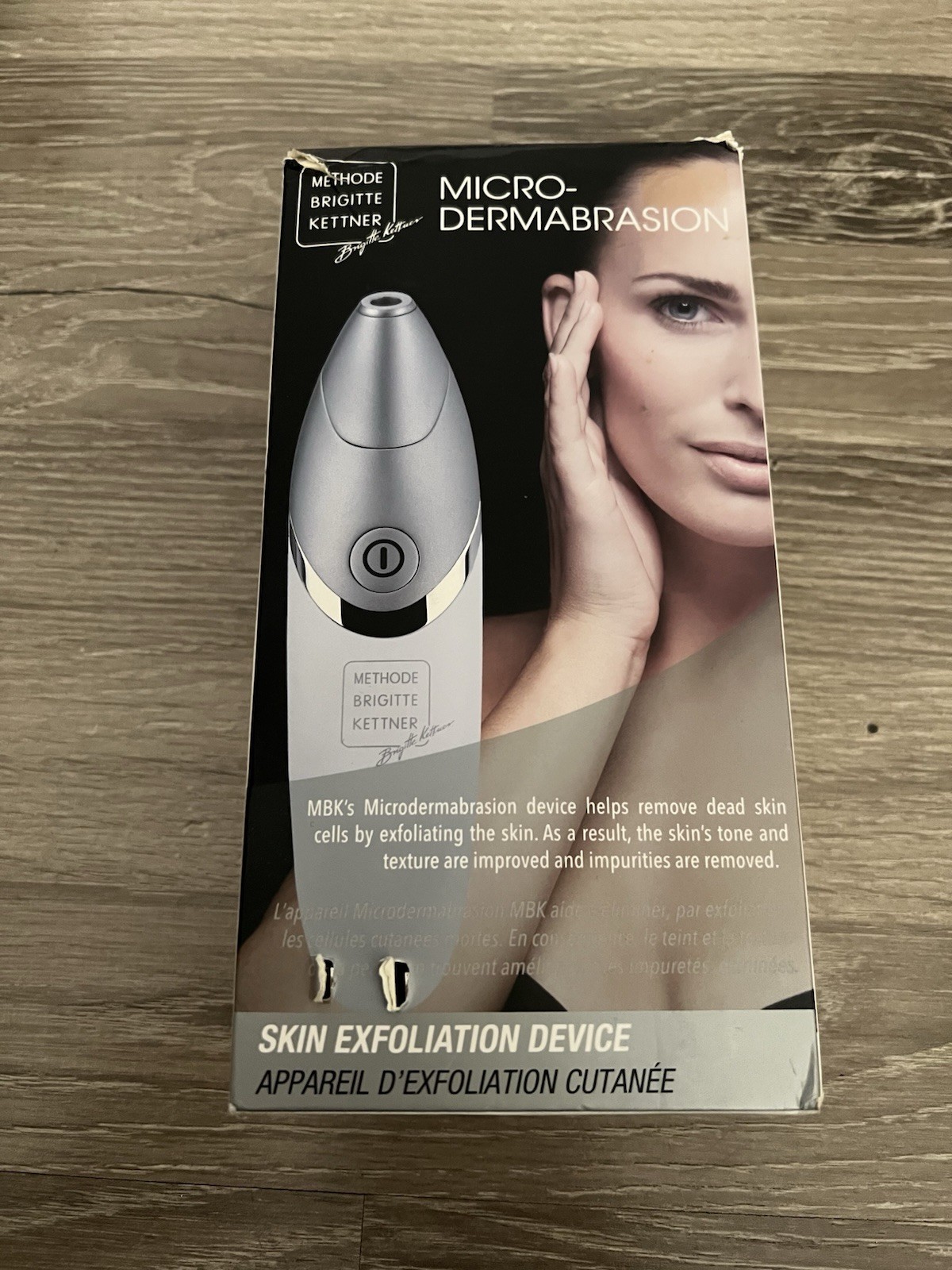Method Brigitte Kettner Micro Dermabrasion Skin Exfoliation Device MBKMDA19