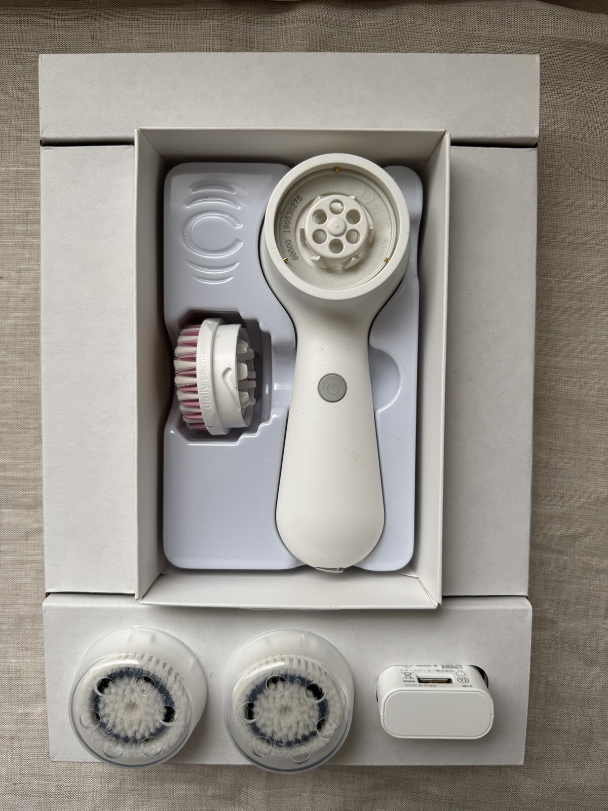 CLARISONIC Mia Prima Cleansing Tool With Classic Sensitive Brush Heads