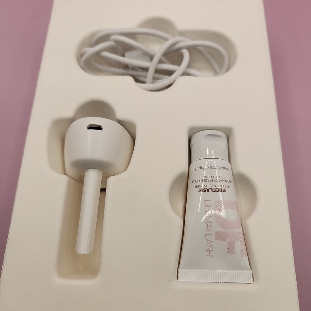 DERMAFLASH LUXE+ Device, Anti,Aging, Exfoliation, Hair Removal, and Dermaplaning