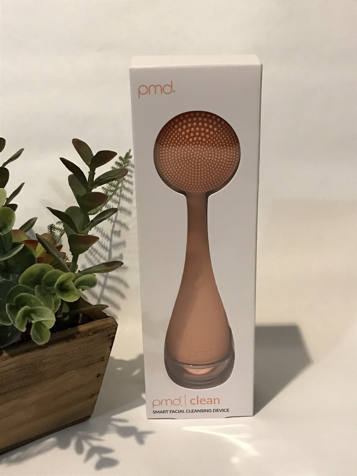 NEW PMD Beauty Clean Smart Facial Cleansing Device in Warmth