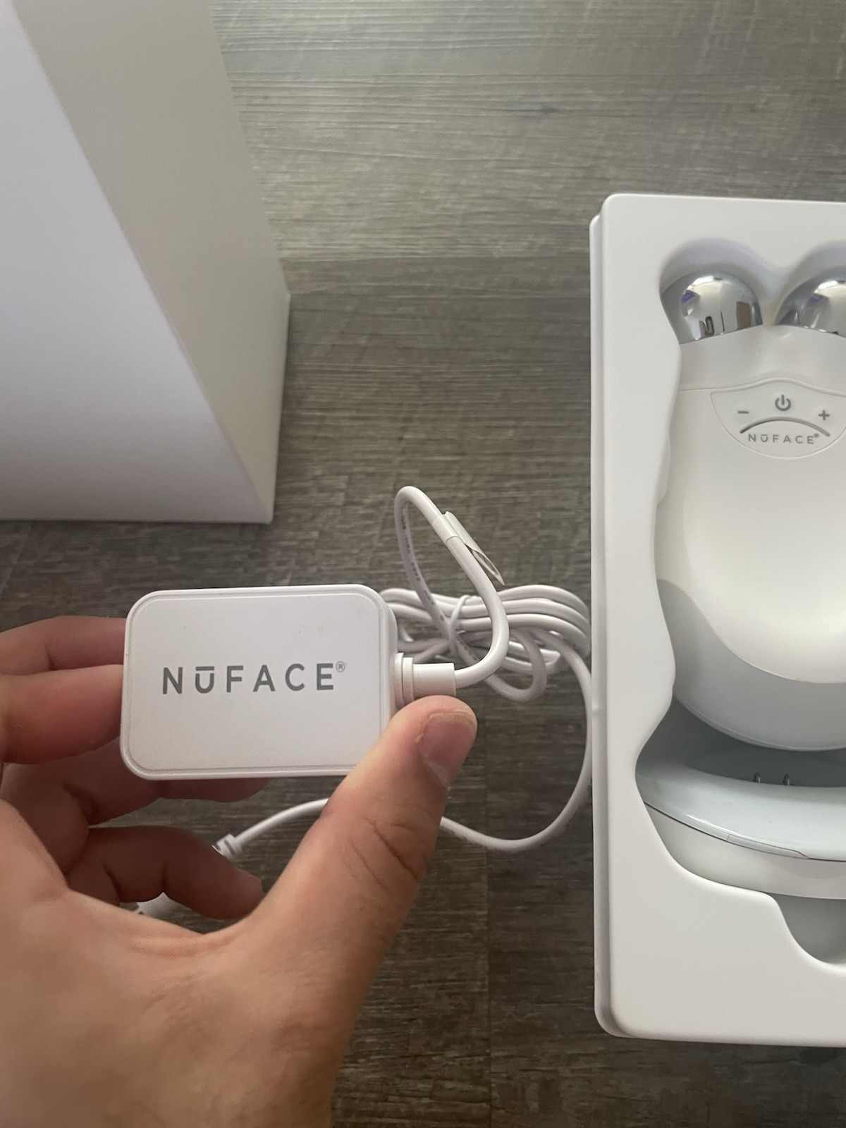 Nuface Trinity Advanced Facial Toning Device Tone Lift And Contour Anti Aging