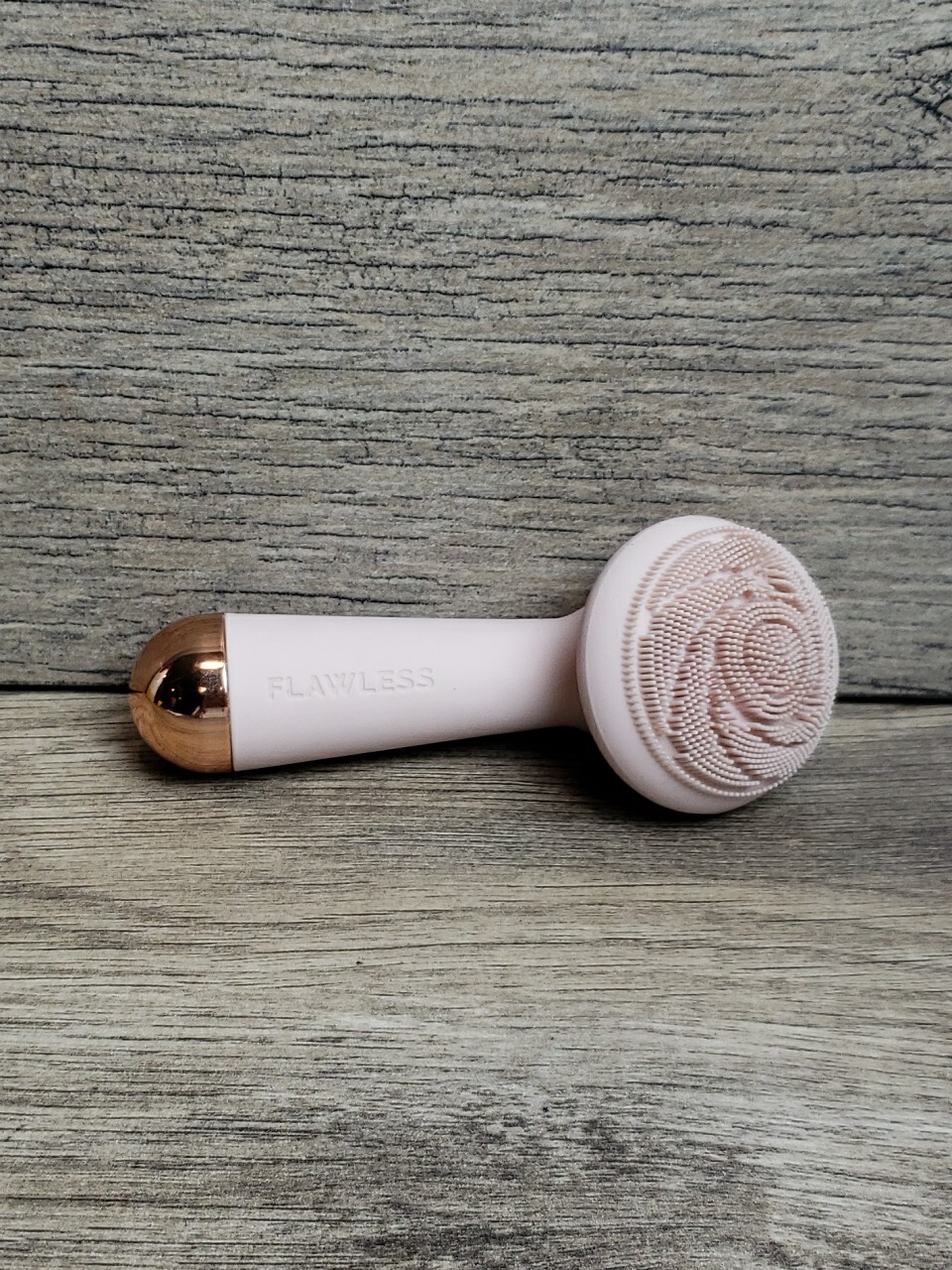 Finishing Touch Flawless Cleanse Facial Cleanser and Massager (no Charger)