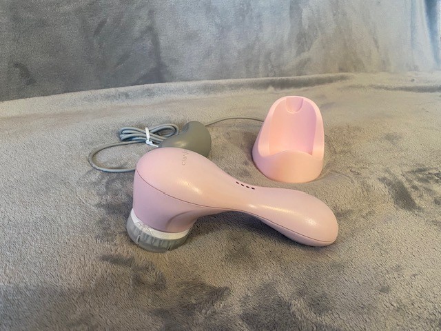 Clarisonic Plus Face & Body Sonic Cleansing System – Pink Brush & Charger