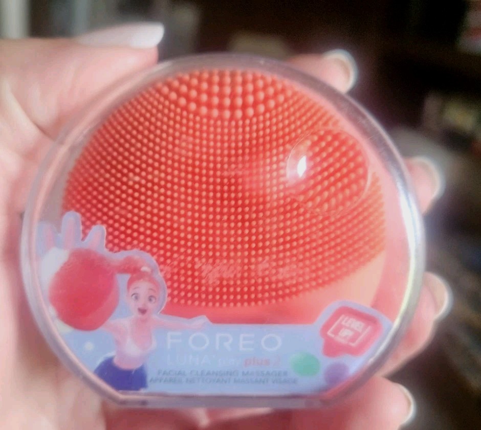 Foreo Sweden Luna™ Play Plus 2 Peach of Cake Facial Cleansing Massager NewSealed