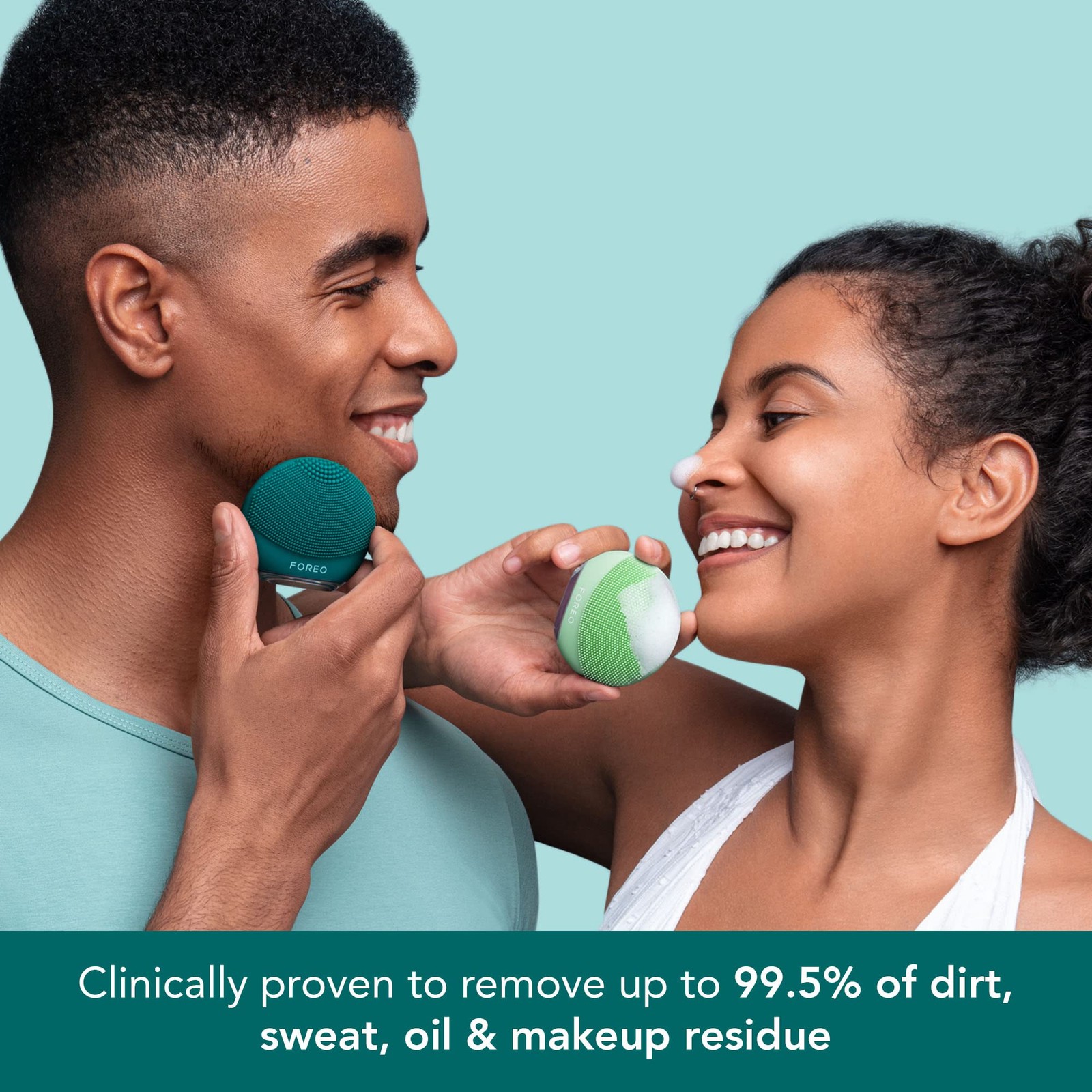FOREO Luna 4 go Face Cleansing Brush & Firming Massager – Premium Evergreen
