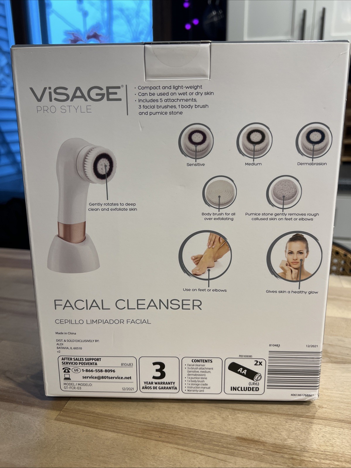Visage Facial Cleanser New In Box 5 Attachments