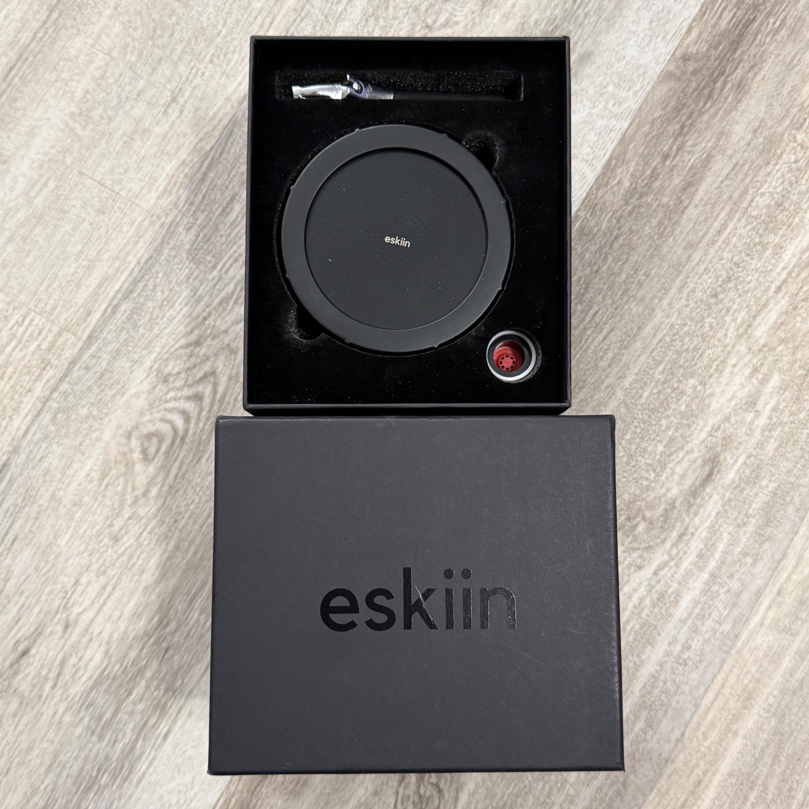 Eskiin Skincare Beauty Device Matte Black High Tech Facial Tool in Box