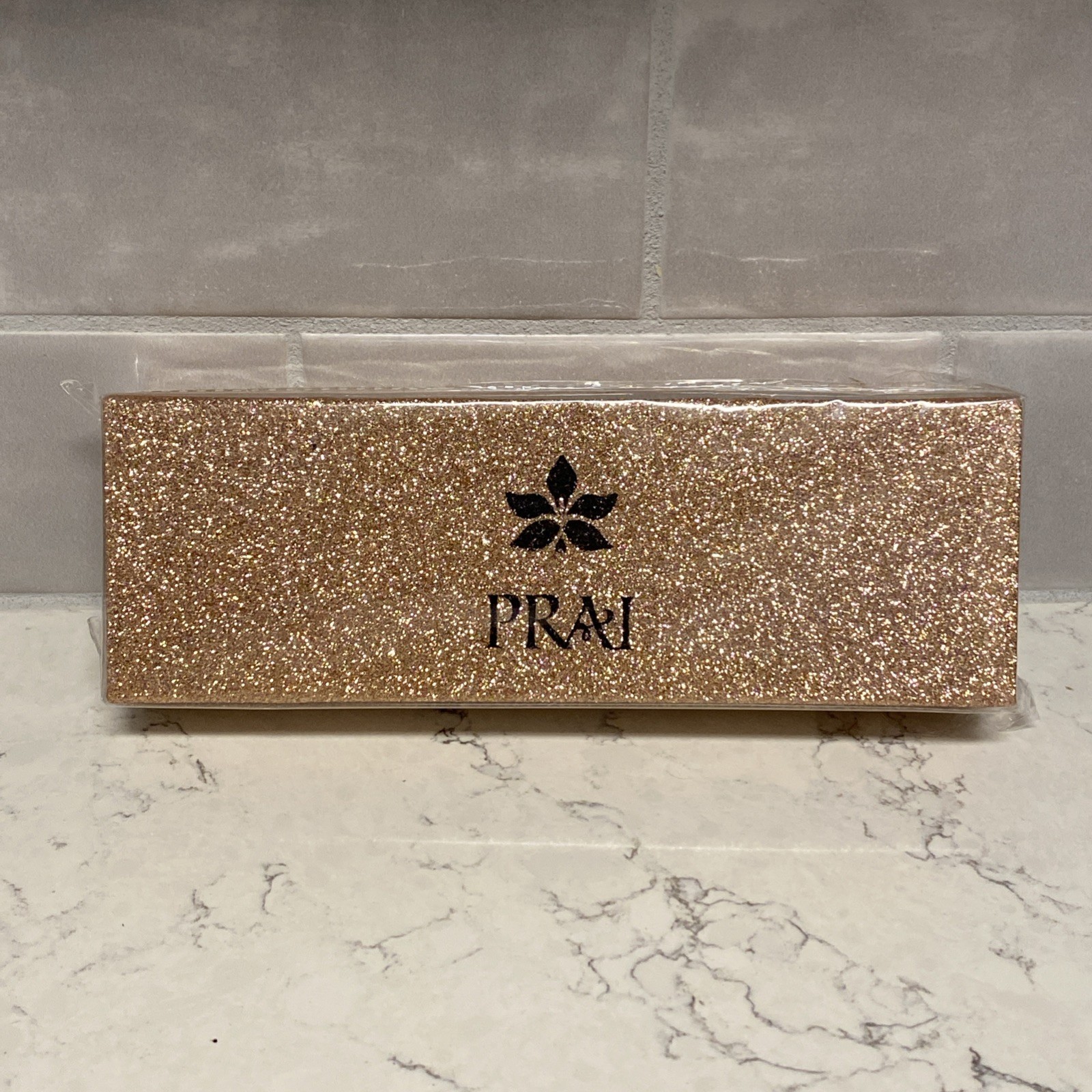 PRAI AGELESS THROAT IONIC DEVICE NEW BOXED