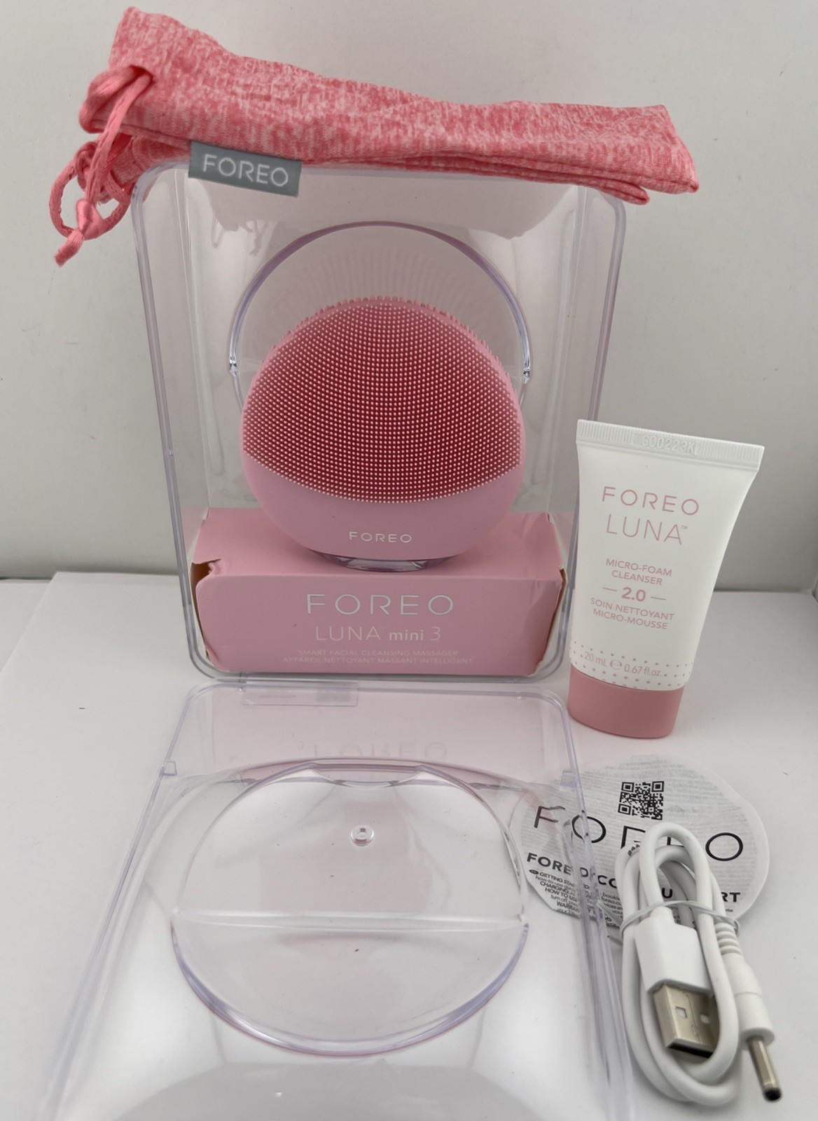 FOREO LUNA mini 3 Premium Facial Cleansing Brush Pearl Pink w/ Cleanser & Case