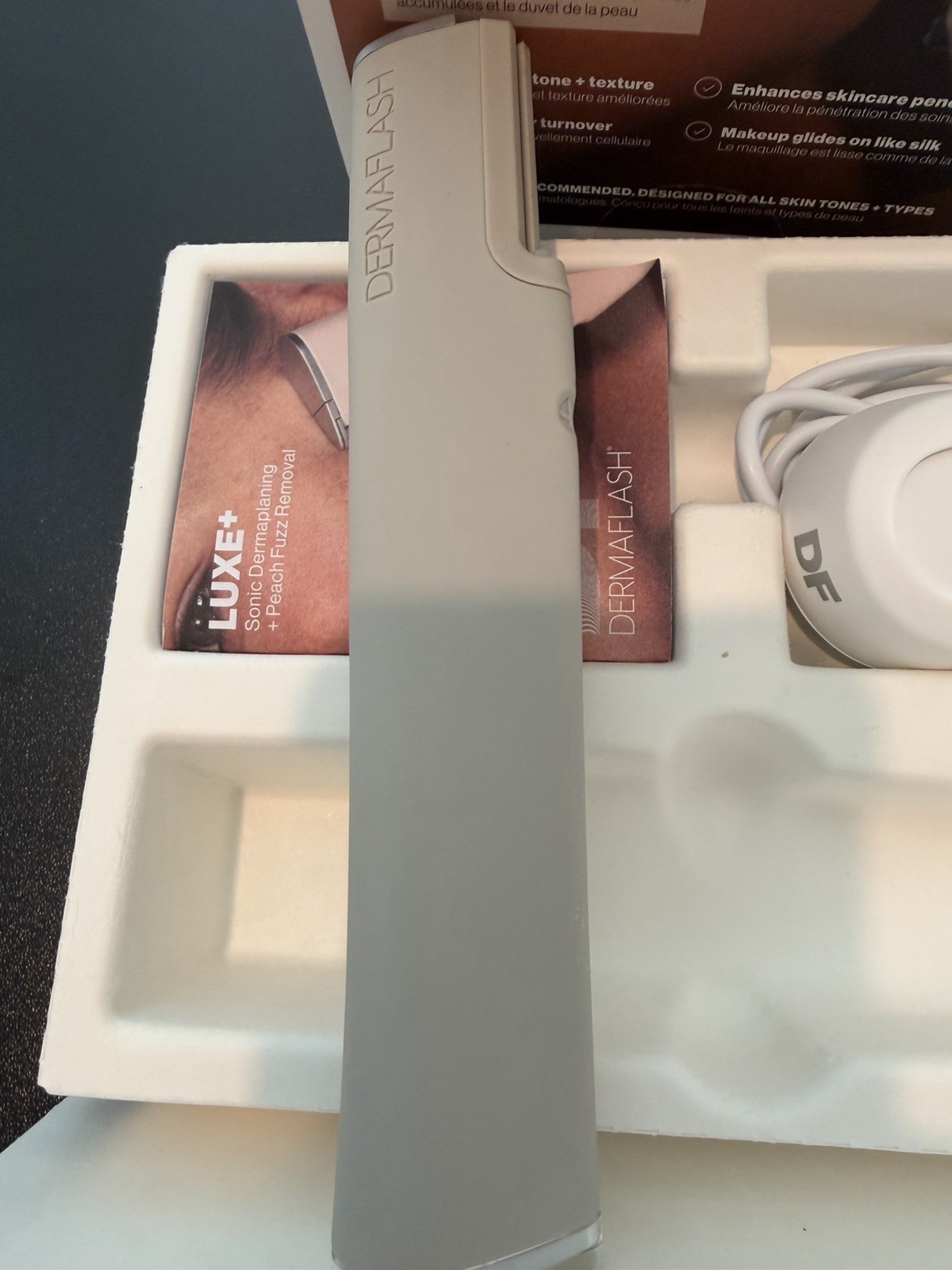 Dermflash Luxe+ Sonic Dermaplaning & Peach Fuzz Removal . Light Beige /stone