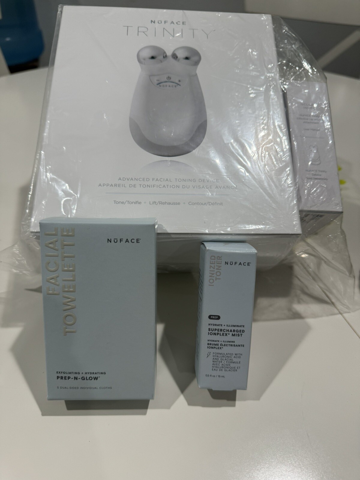NuFACE Trinity® and Effective Lip & Eye￼