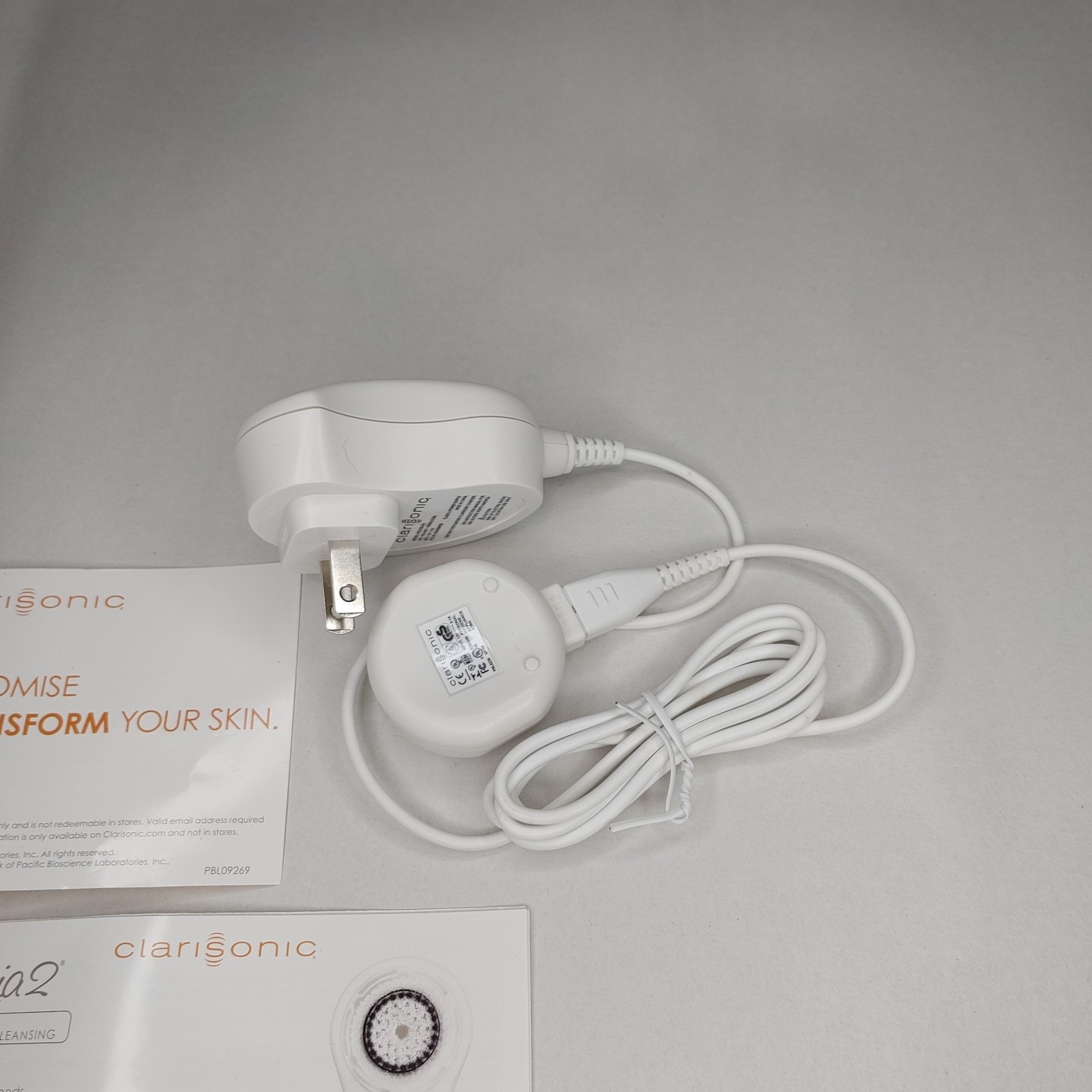 Clarisonic Mia 2 Sonic Facial Skin Cleanser w/ Charger White Tested