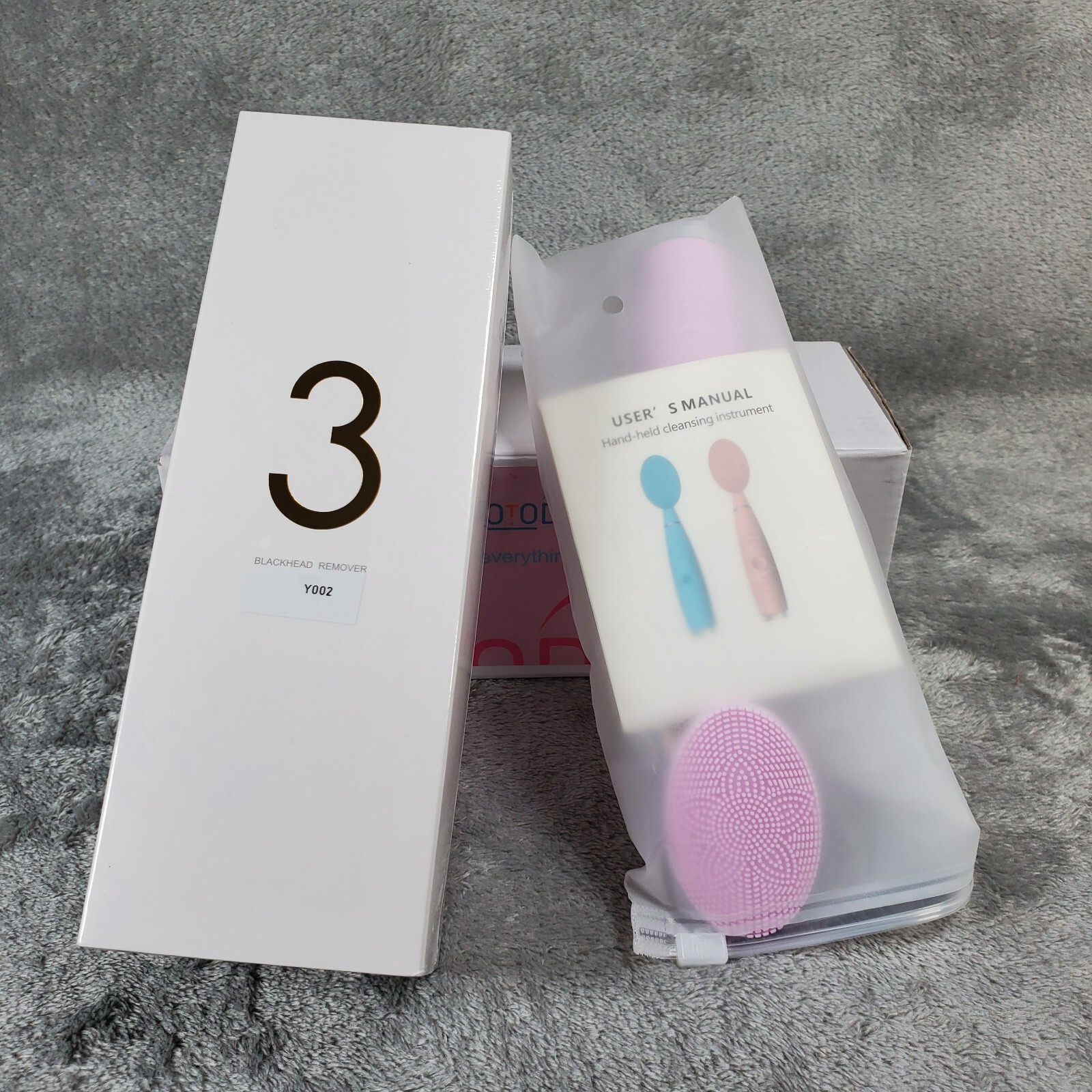 Hotodeal Blackhead Remover Vacuum Set With 4 removable Heads and Face Brush