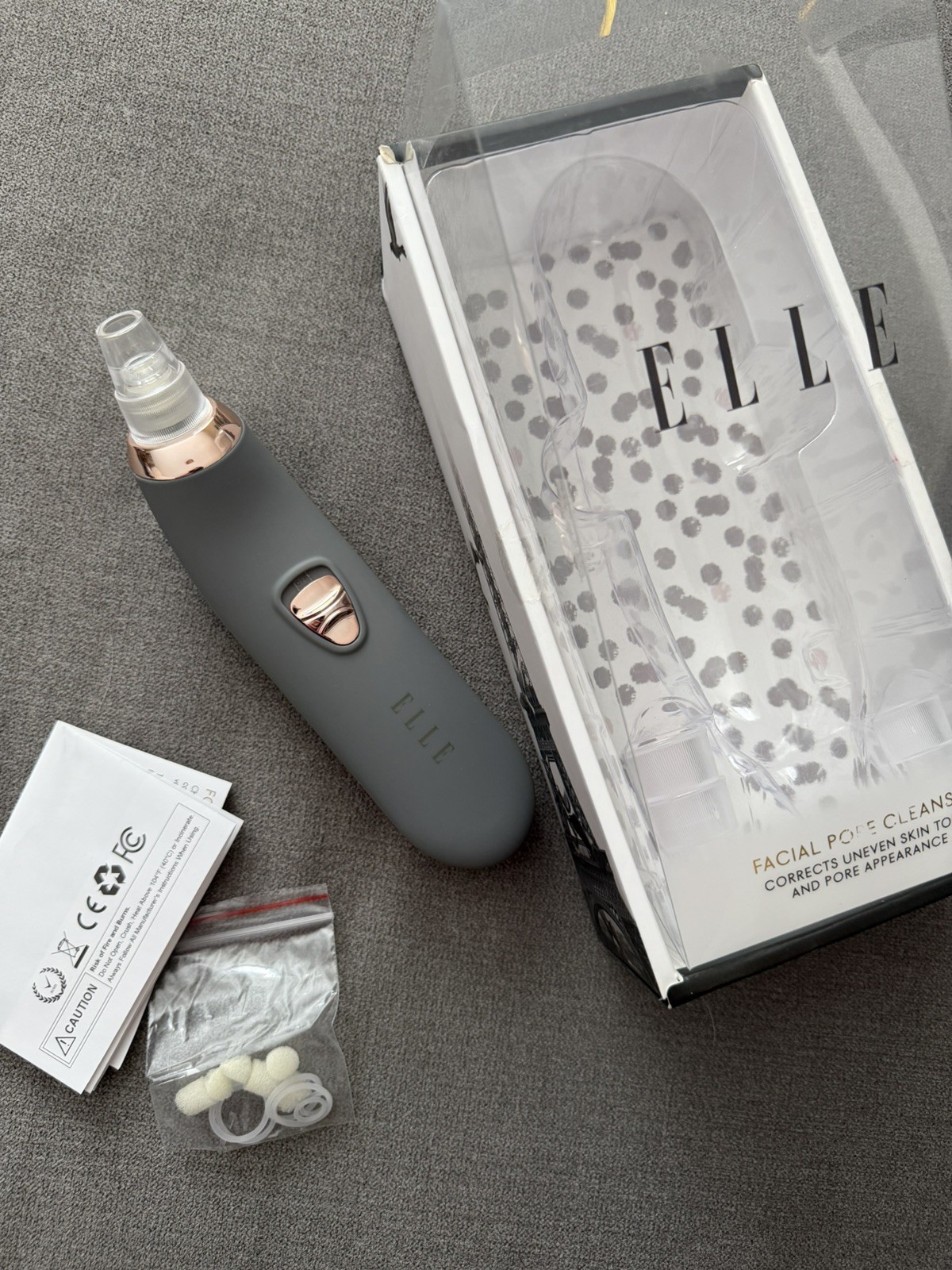 ELLE Facial Pore Cleanser Vacuum With Attachments Removes Blackheads