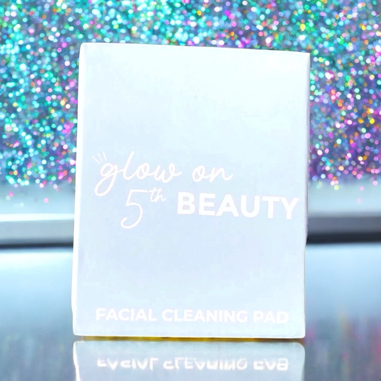 Glow on 5th Beauty Facial Cleaning Pad Brand New In Box