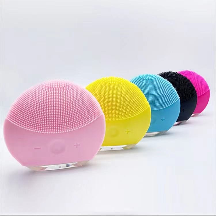 Face cleansing Brush. Silicone Electric Facial Brush. Effective yet very Gentle