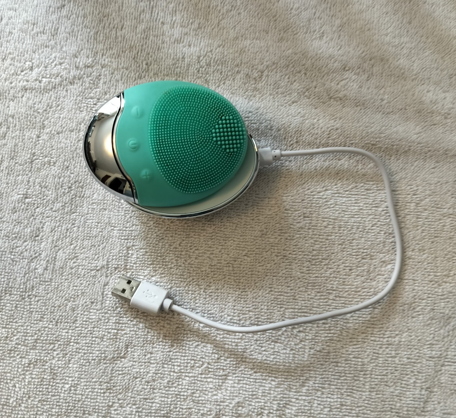 Silicone Wireless Rechargeable Waterproof Face Brush and Massager. Portable
