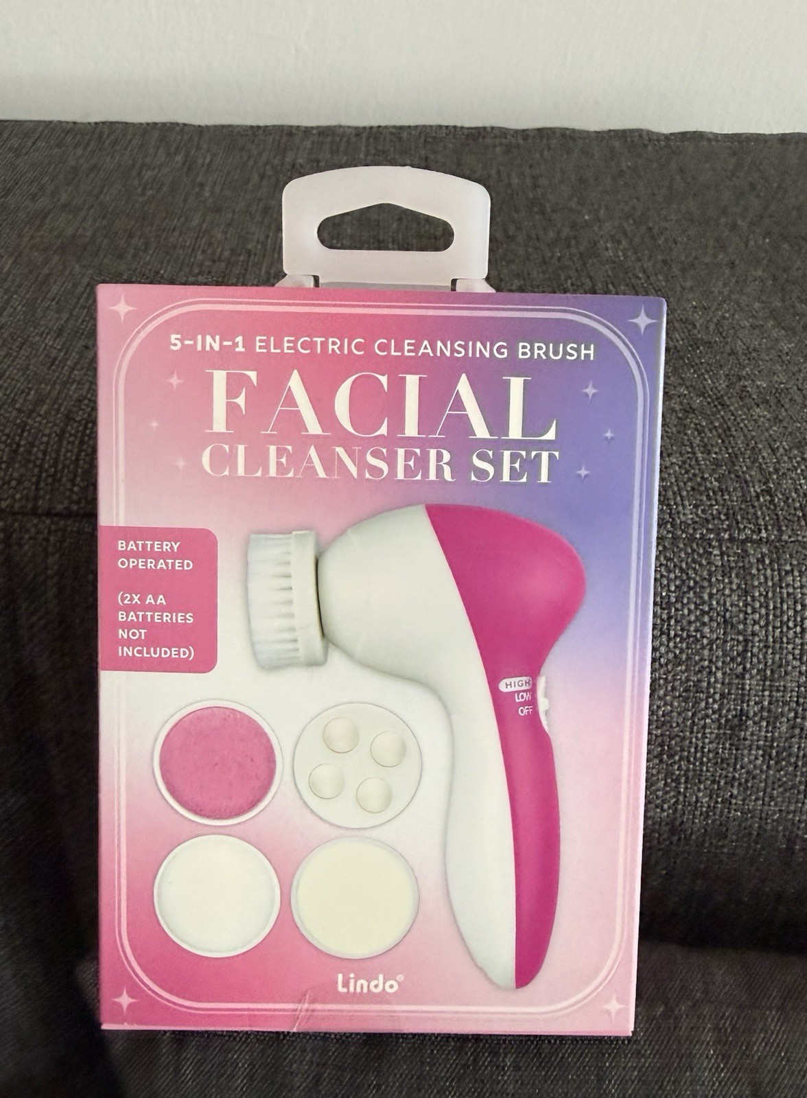 Lindo 5-in-1 Electric Facial Cleansing Brush Set, Battery Operated, Pink/White