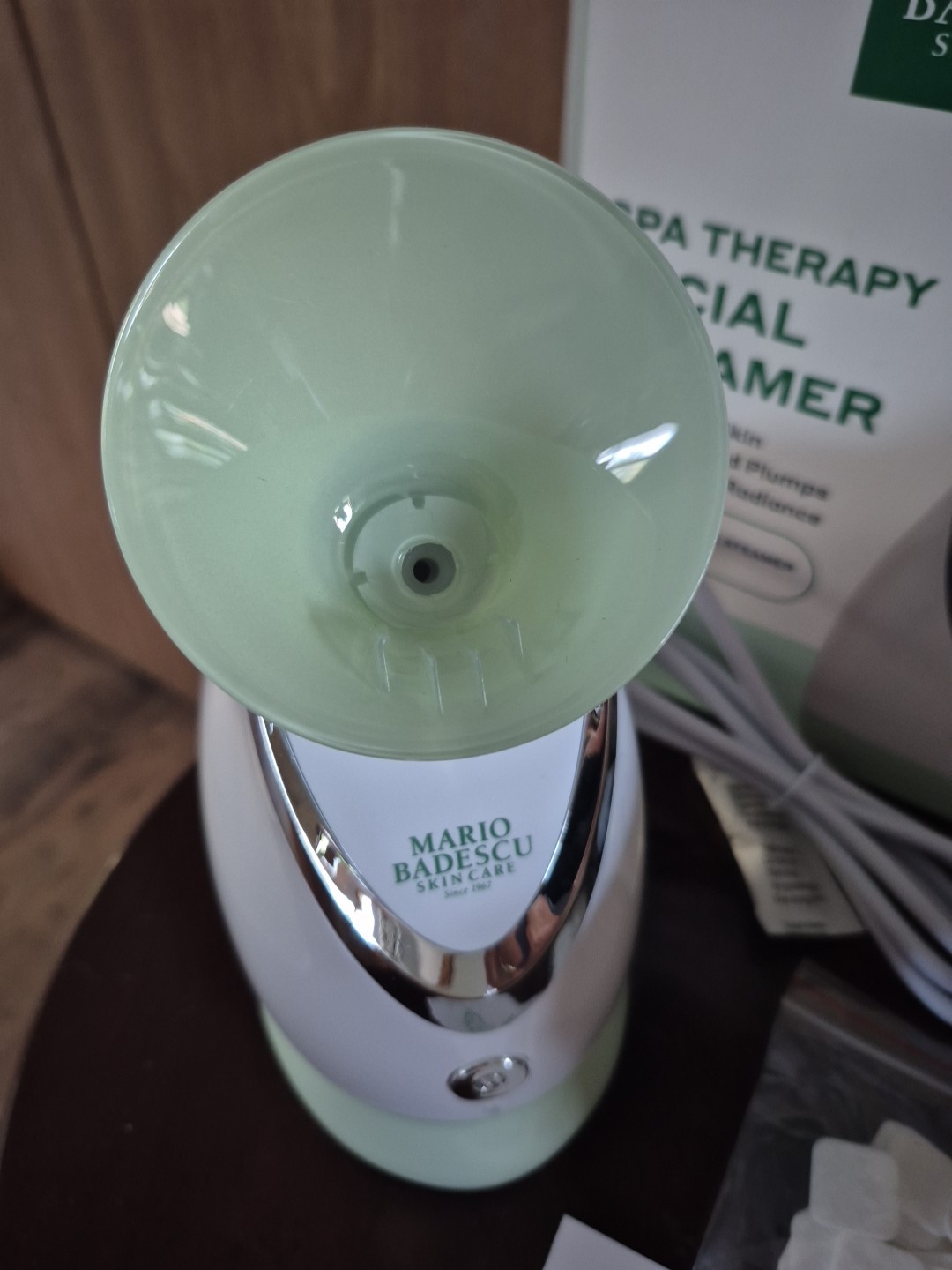 Mario Badescu Spa Therapy Facial Steamer Aromatherapy-Ready Deep Cleansing