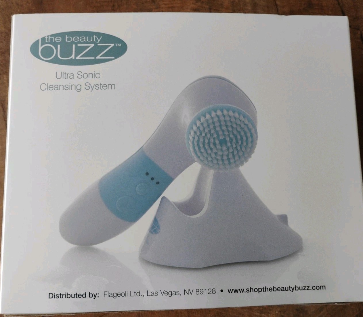 The Beauty Buzz Ultra Sonic Cleansing System Rechargeable Stand Open Box