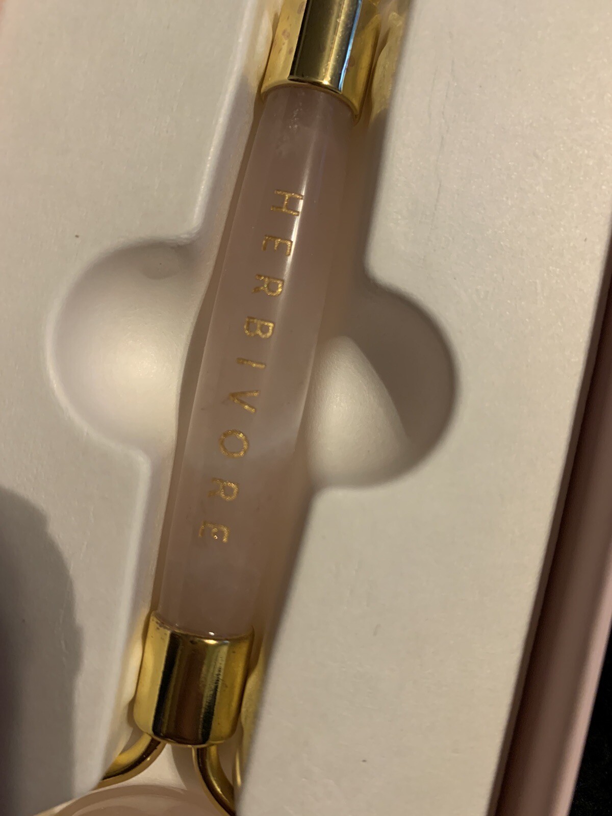 HERBIVORE – Rose Quartz Facial Roller | for A Relaxing & De-Stressing Clean…