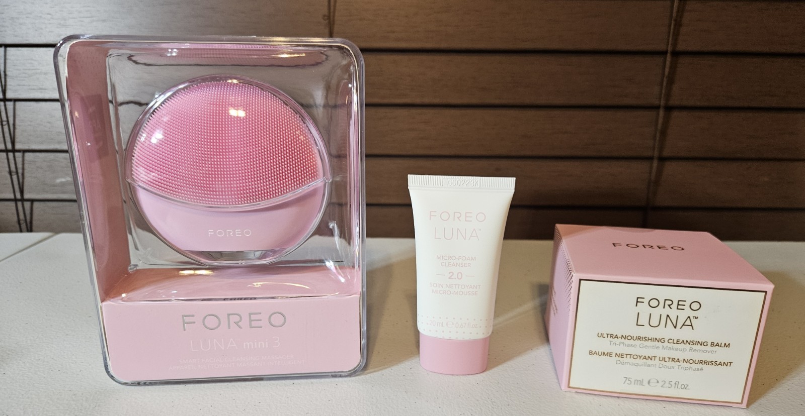 FOREO LUNA mini 3 – Premium Facial Cleansing Brush Pearl Pink bundle