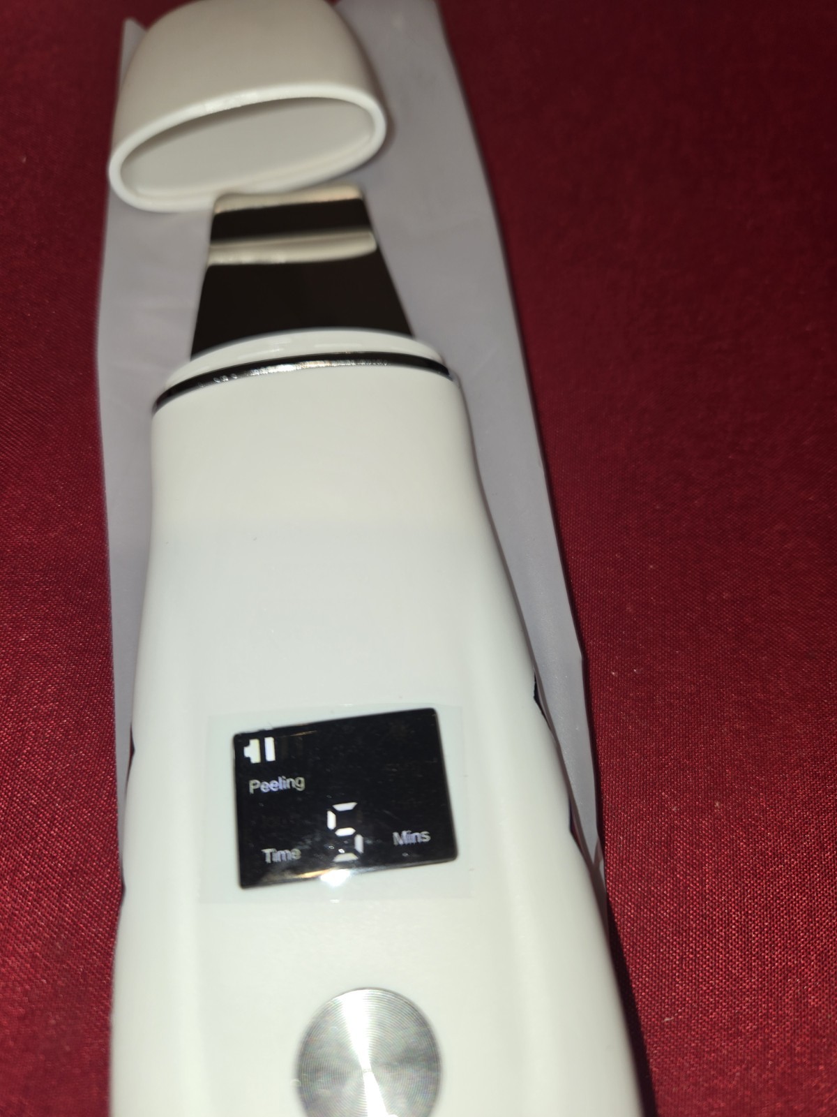 Ultrasonic Skin Cleaner Rechargeable LCD Display White Facial Device