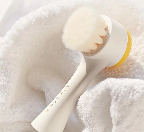 APRILSKIN Dual Cleansing Pore Brush Made in korea 2-in-1 Facial Cleansing Brush